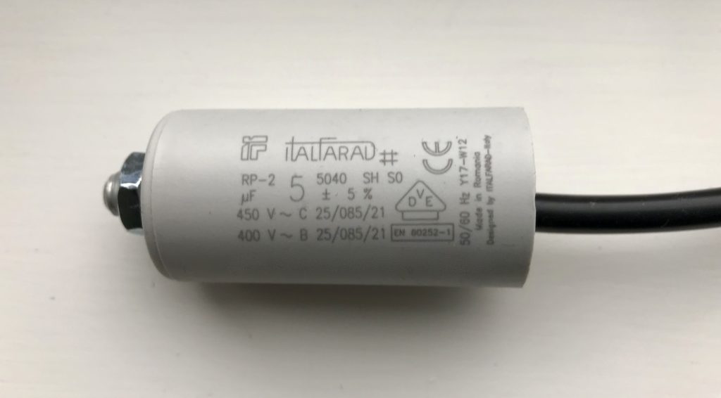 ItalFarad Motor Run Capacitor 5uF Black Twin Lead